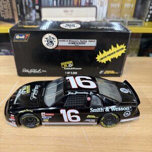 Revell Dale Earnhardt Smith & Wesson #16 Chevy Monte Carlo Die Cast Car 1995